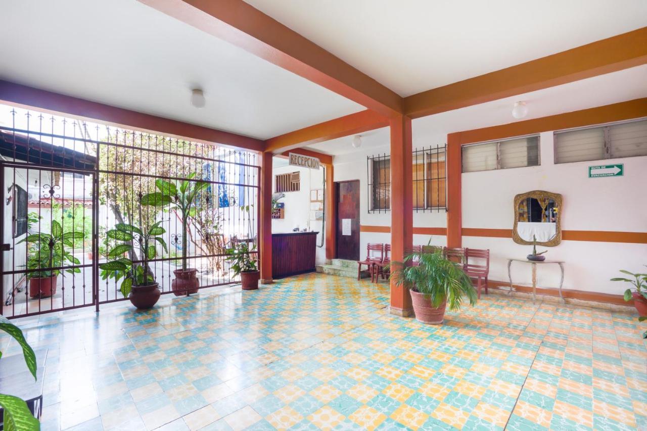 Hotel Adelita Zihuatanejo Exterior foto