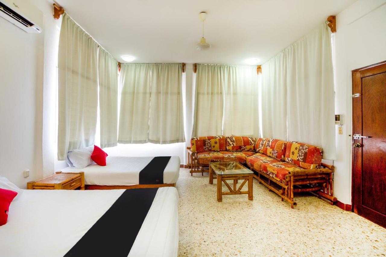 Hotel Adelita Zihuatanejo Exterior foto