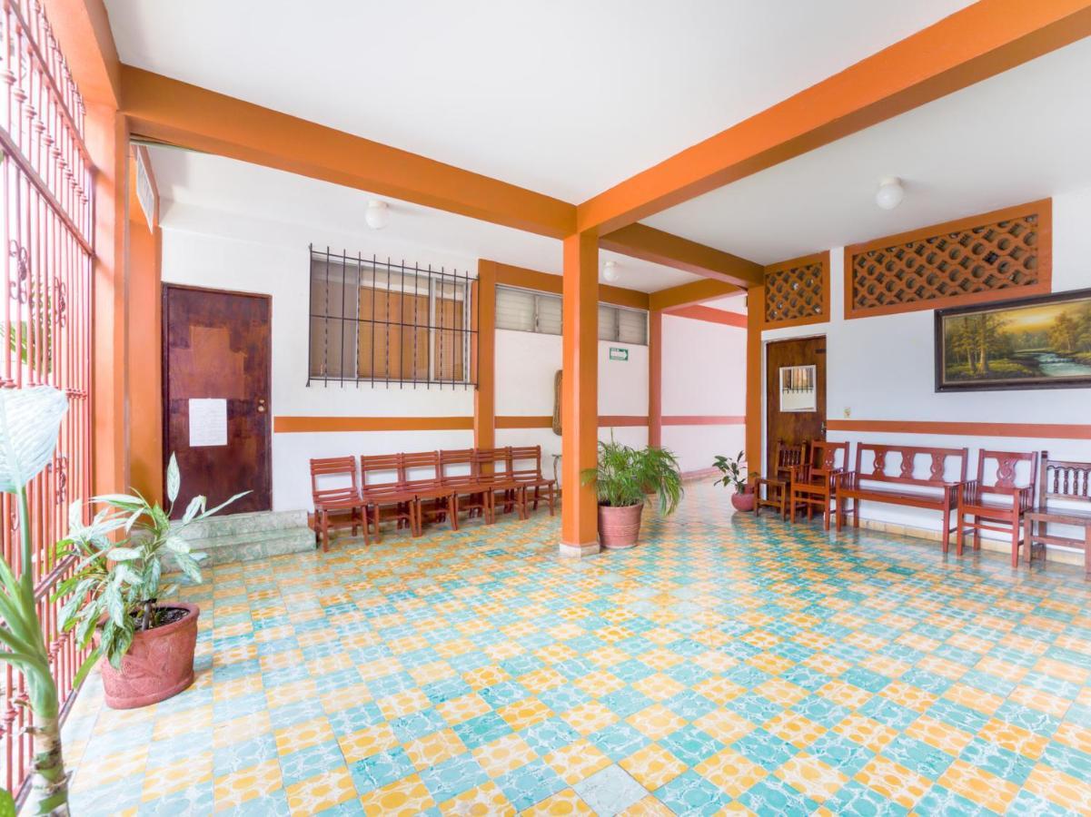 Hotel Adelita Zihuatanejo Exterior foto